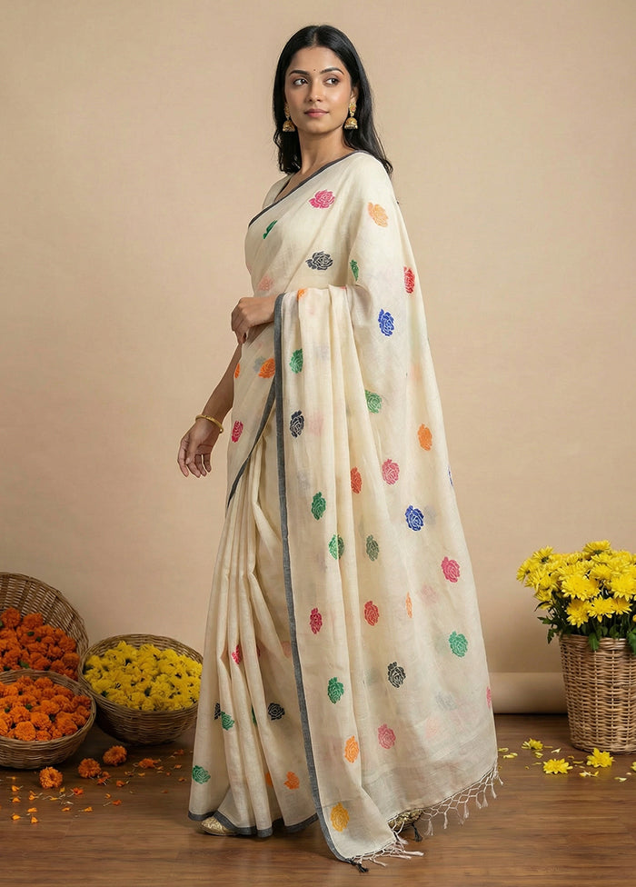 Cream Matka Silk Saree With Blouse Piece