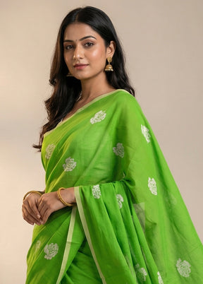 Green Matka Silk Saree With Blouse Piece