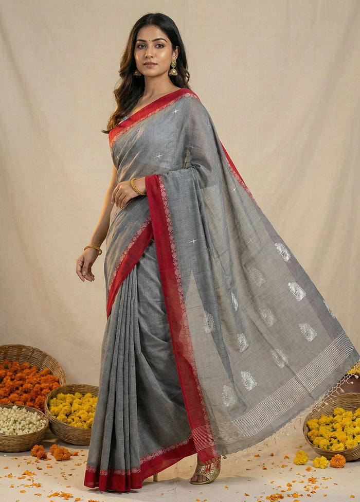Grey Matka Silk Saree With Blouse Piece