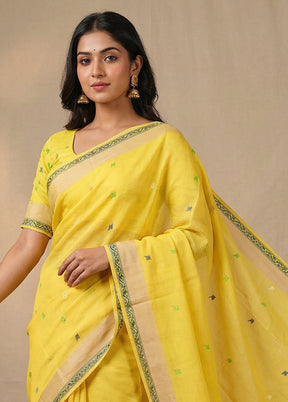 Yellow Matka Silk Saree With Blouse Piece