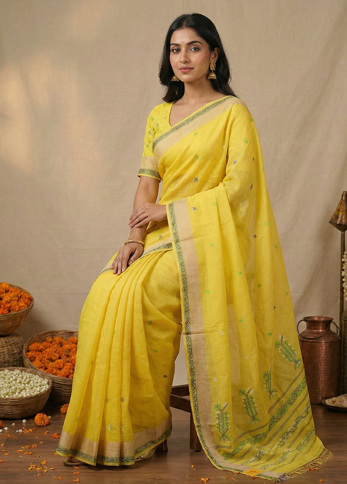 Yellow Matka Silk Saree With Blouse Piece