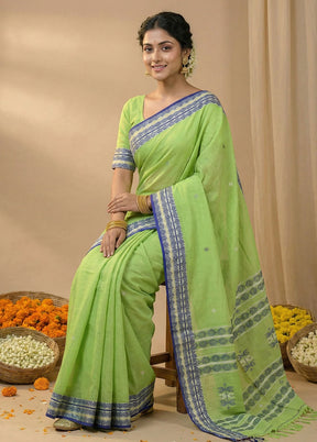 Green Matka Silk Saree With Blouse Piece