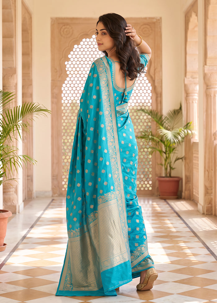 Blue Katan Silk Saree With Blouse Piece
