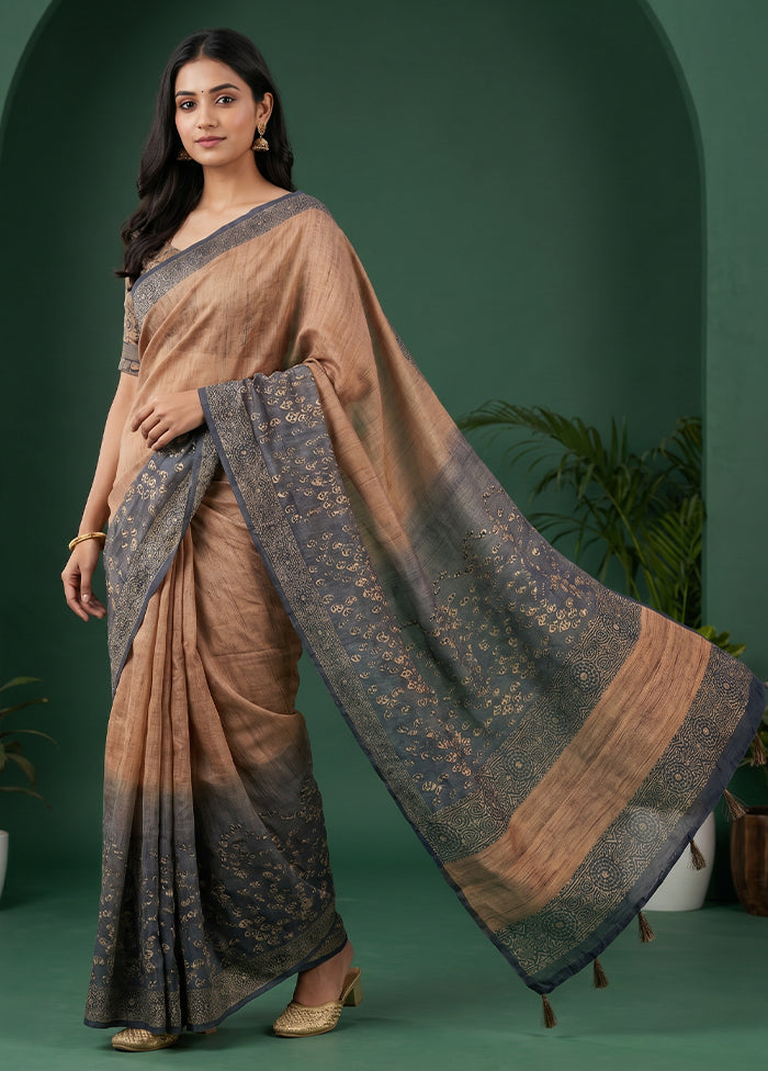 Cream Cotton Saree With Blouse Piece