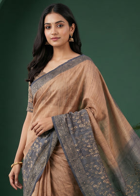 Cream Cotton Saree With Blouse Piece