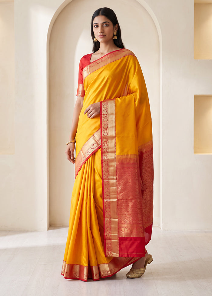 Yellow Handloom Kanjivaram Pure Silk Saree With Blouse Piece