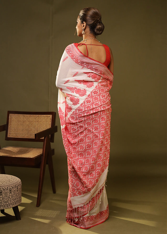 White Matka Silk Saree With Blouse Piece