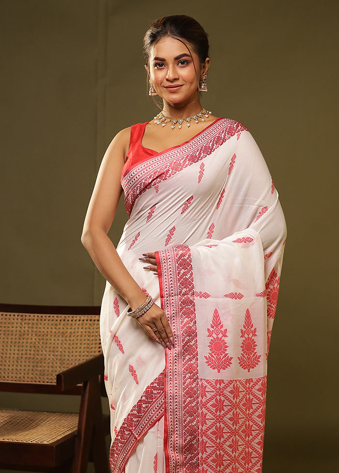 White Matka Silk Saree With Blouse Piece