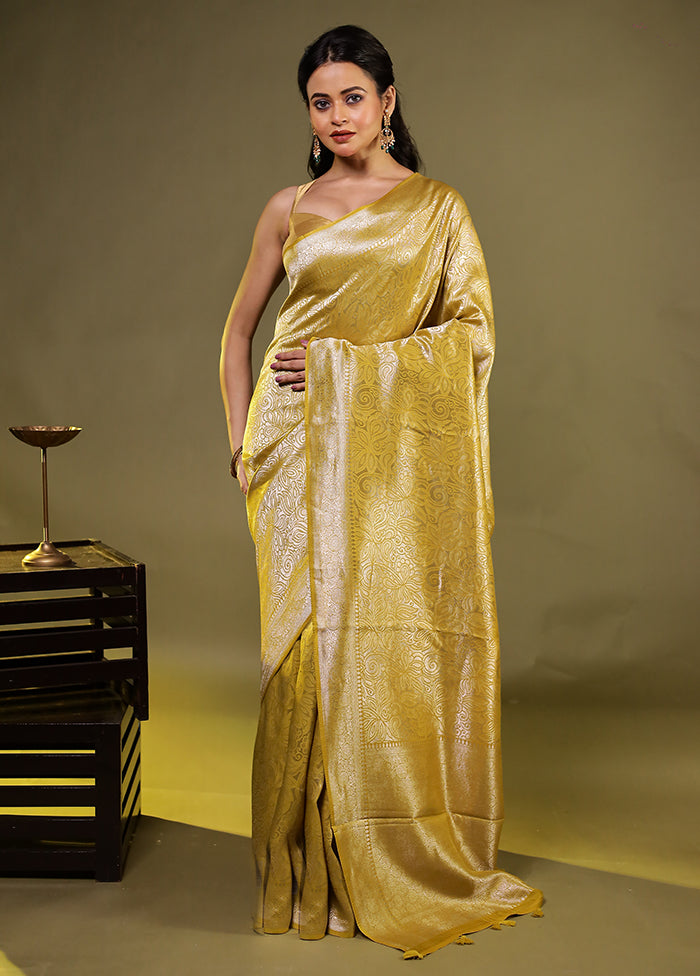 Green Dupion Silk Saree With Blouse Piece