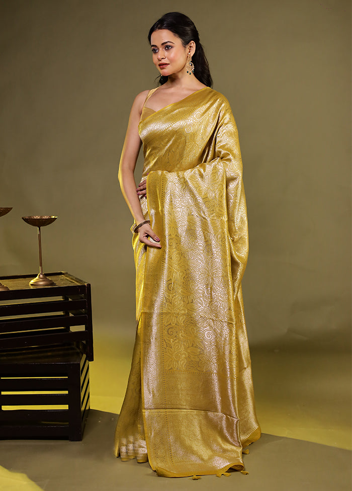 Green Dupion Silk Saree With Blouse Piece