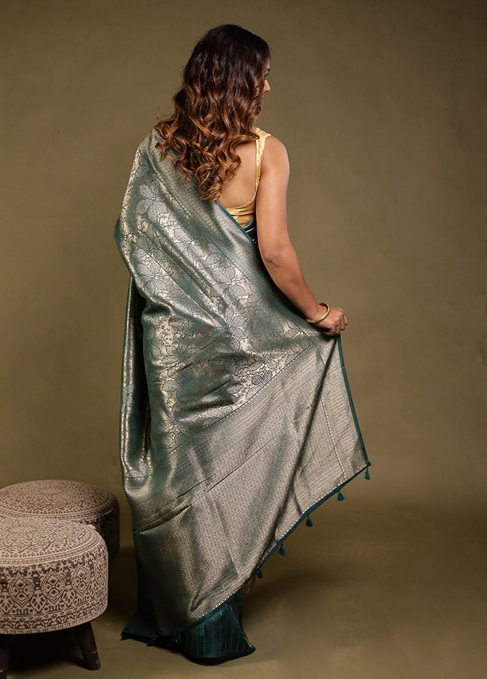 Green Dupion Silk Saree With Blouse Piece
