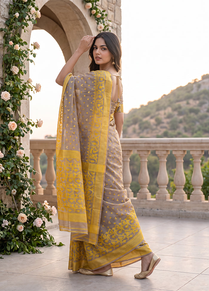 Cream Jamdani Cotton Saree Without Blouse Piece