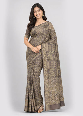 Cream Pure Cotton Saree With Blouse Piece