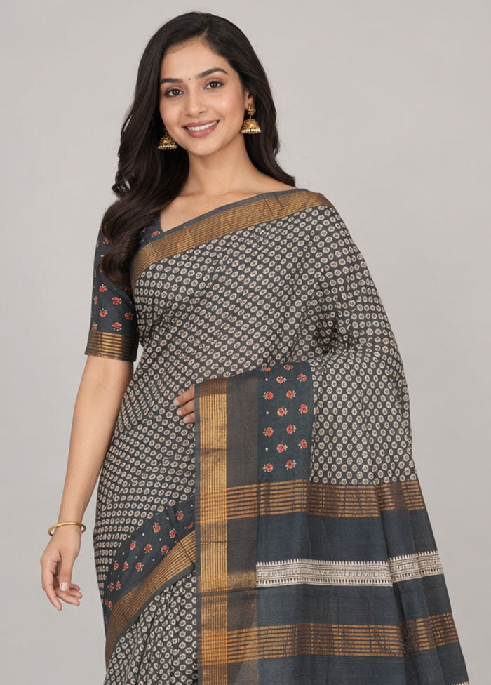 Grey Cotton Saree With Blouse Piece