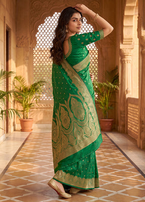Green Katan Silk Saree With Blouse Piece