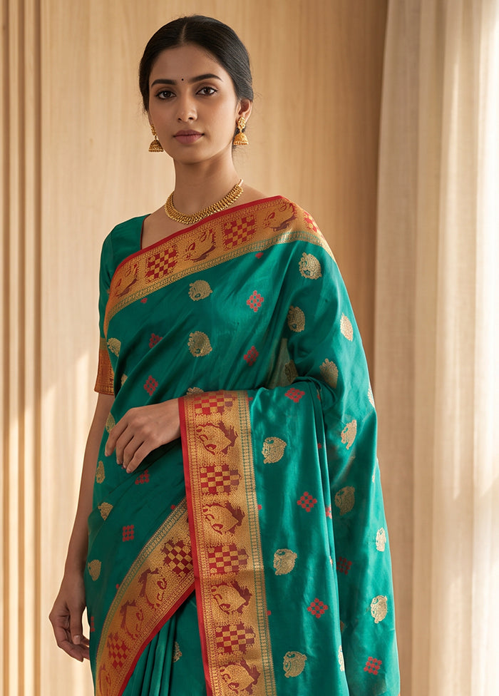 Blue Handloom Kanjivaram Pure Silk Saree With Blouse Piece