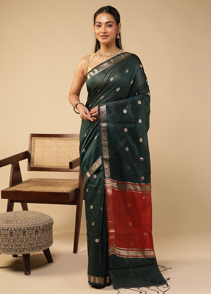 Green Cotton Saree With Blouse Piece