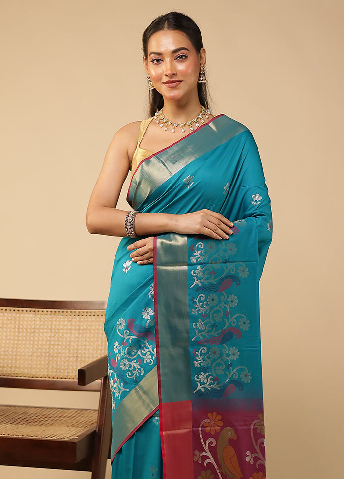 Green Dupion Silk Saree With Blouse Piece