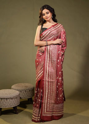 Red Handloom Kantha Stitch Pure Silk Saree With Blouse Piece