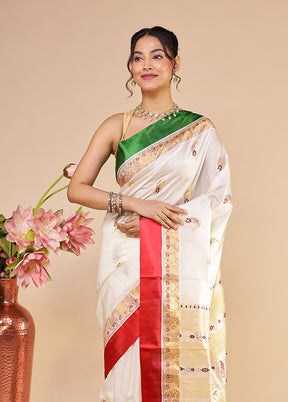 White Garad Pure Silk Saree Without Blouse Piece
