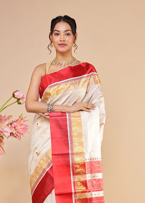 White Garad Pure Silk Saree Without Blouse Piece