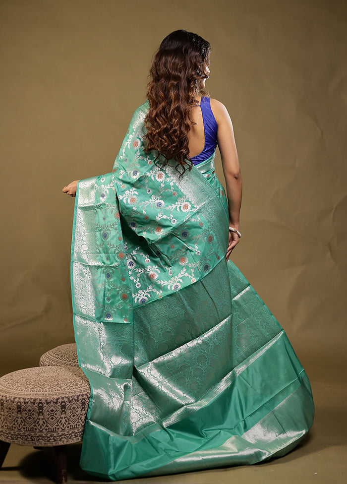 Green Dupion Silk Saree With Blouse Piece