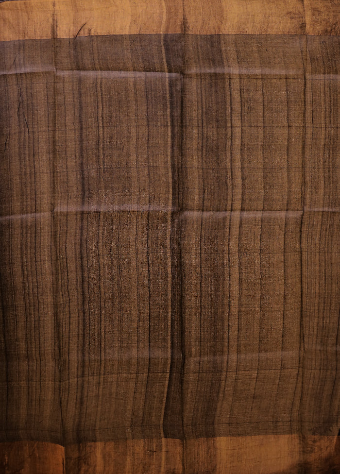 Cream Tussar Silk Saree With Blouse Piece