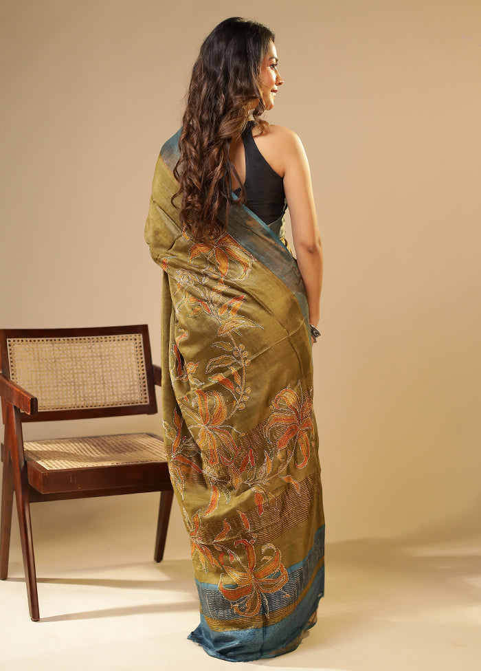 Cream Handloom Tussar Pure Silk Saree With Blouse Piece