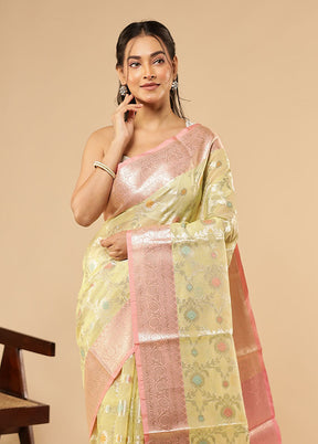 Yellow Cotton Saree With Blouse Piece