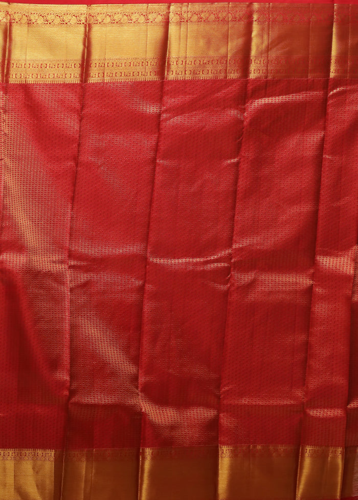 White Handloom Kanchipuram Pure Silk Saree With Blouse Piece