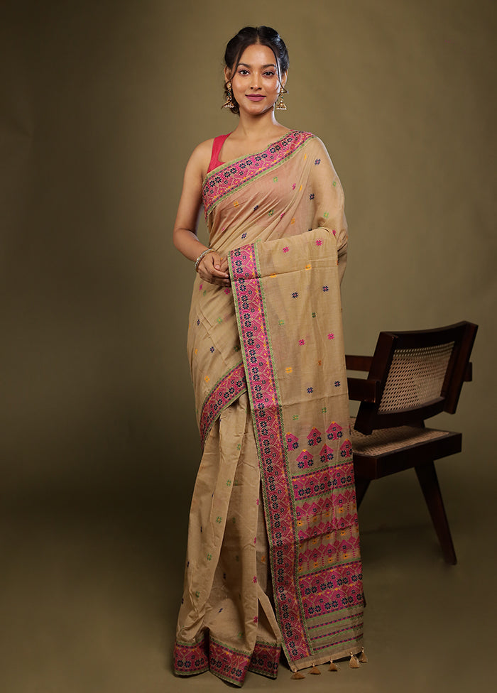 Cream Assam Silk Saree With Blouse Piece