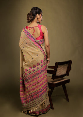 Cream Assam Silk Saree With Blouse Piece