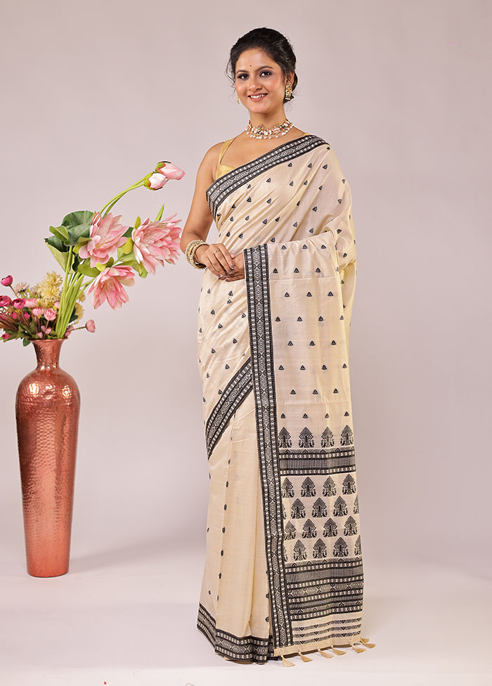 Cream Assam Silk Saree With Blouse Piece
