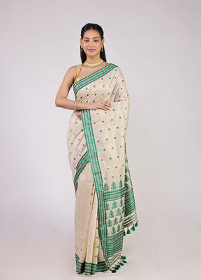 Phuljhari Jodi – Cream Assam Silk Saree & Green Cotton Kurta Set