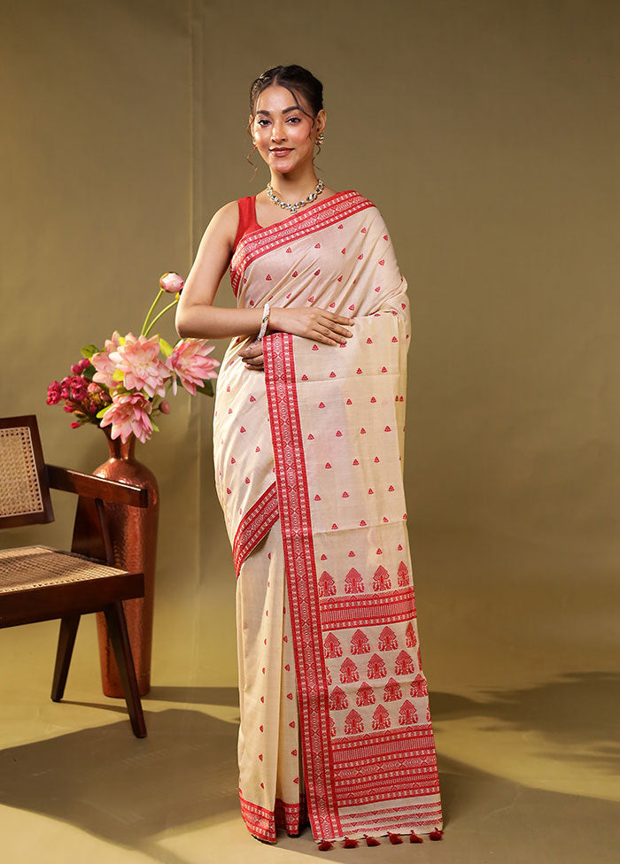 Cream Assam Silk Saree With Blouse Piece