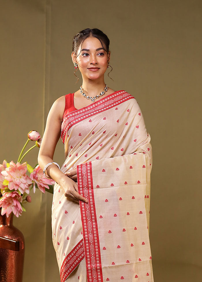 Cream Assam Silk Saree With Blouse Piece