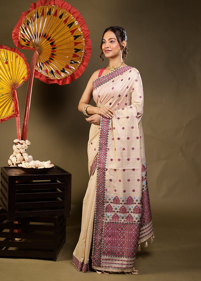 Cream Assam Silk Saree With Blouse Piece