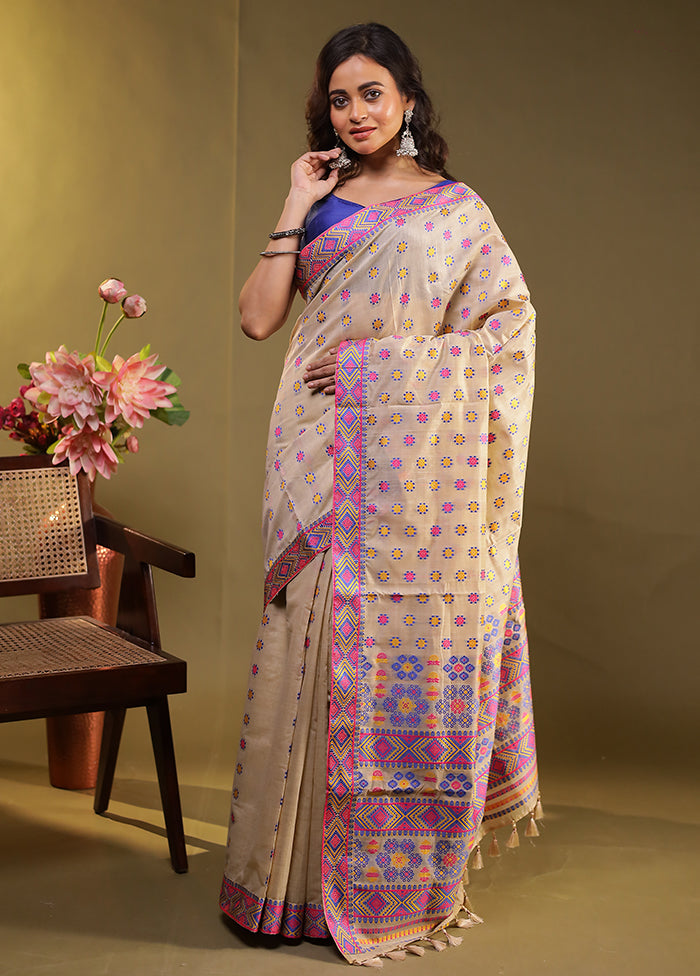 Cream Assam Silk Saree With Blouse Piece