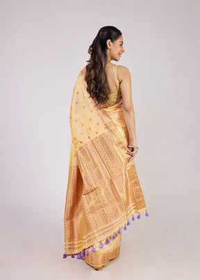 Cream Assam Silk Saree With Blouse Piece
