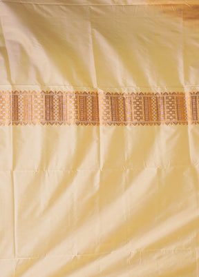 Cream Assam Silk Saree With Blouse Piece