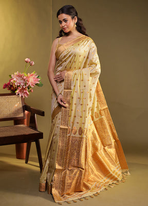 Cream Assam Silk Saree With Blouse Piece