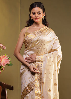 Cream Assam Silk Saree With Blouse Piece