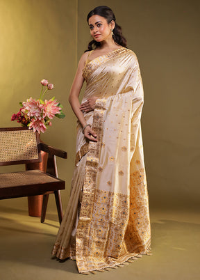 Cream Assam Silk Saree With Blouse Piece