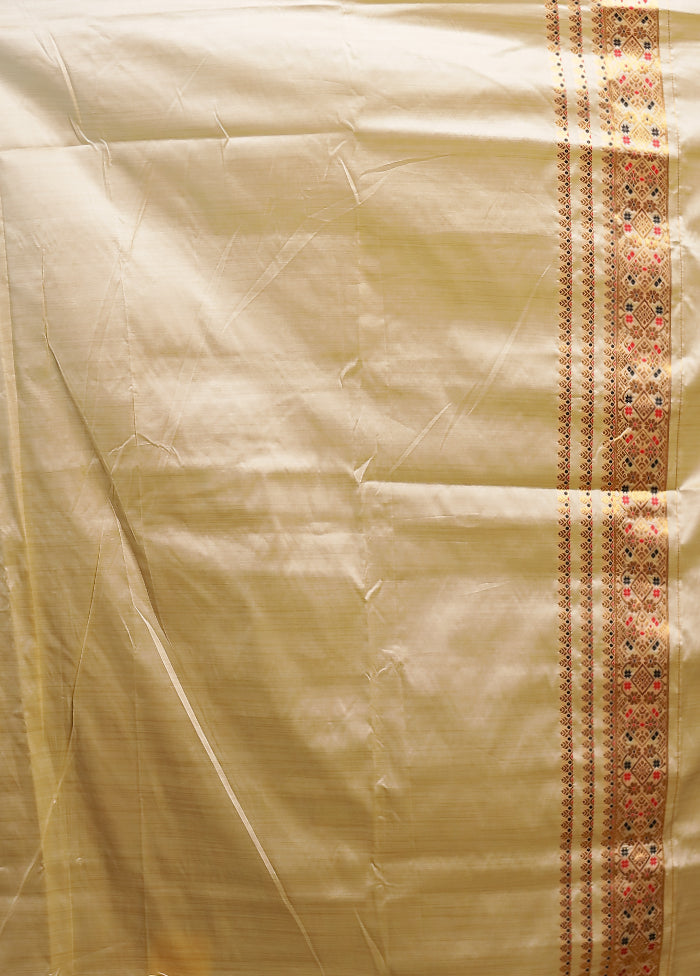 Cream Assam Silk Saree With Blouse Piece