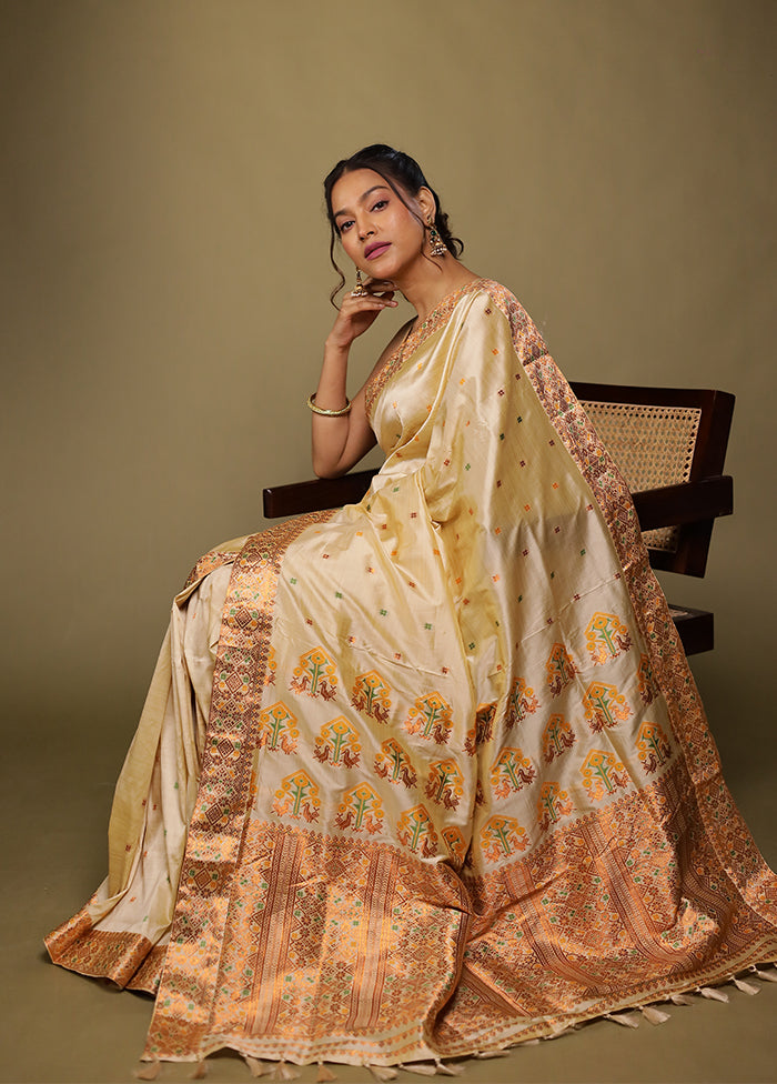 Cream Assam Silk Saree With Blouse Piece