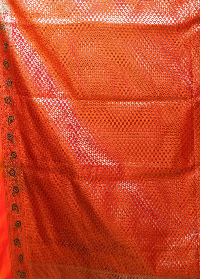 Green Handloom Banarasi Pure Silk Saree With Blouse Piece