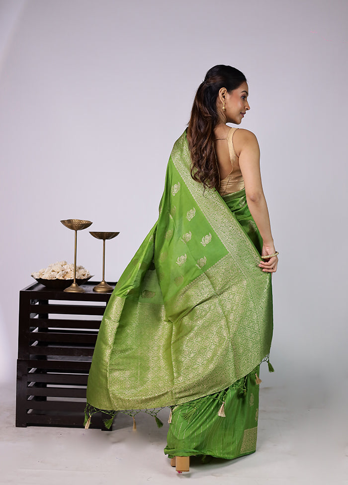 Green Dupion Silk Saree With Blouse Piece