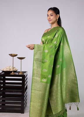 Green Dupion Silk Saree With Blouse Piece