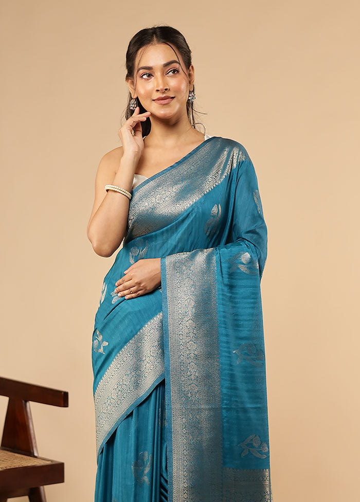 Green Dupion Silk Saree With Blouse Piece