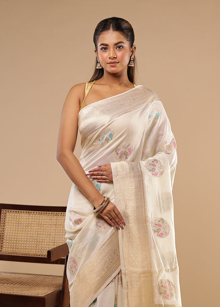 White Georgette Saree With Blouse Piece